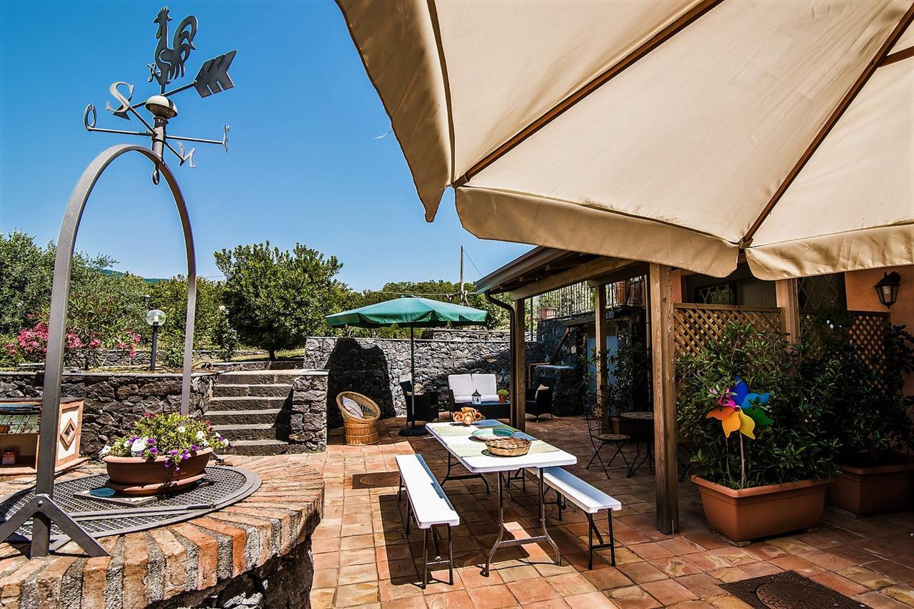 Nake Residenza Artistica Villa SantʼAlfio Exterior foto