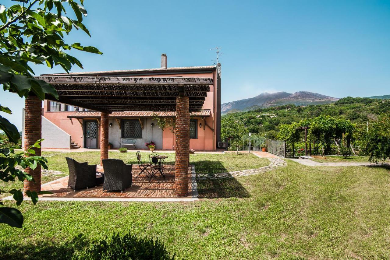 Nake Residenza Artistica Villa SantʼAlfio Exterior foto