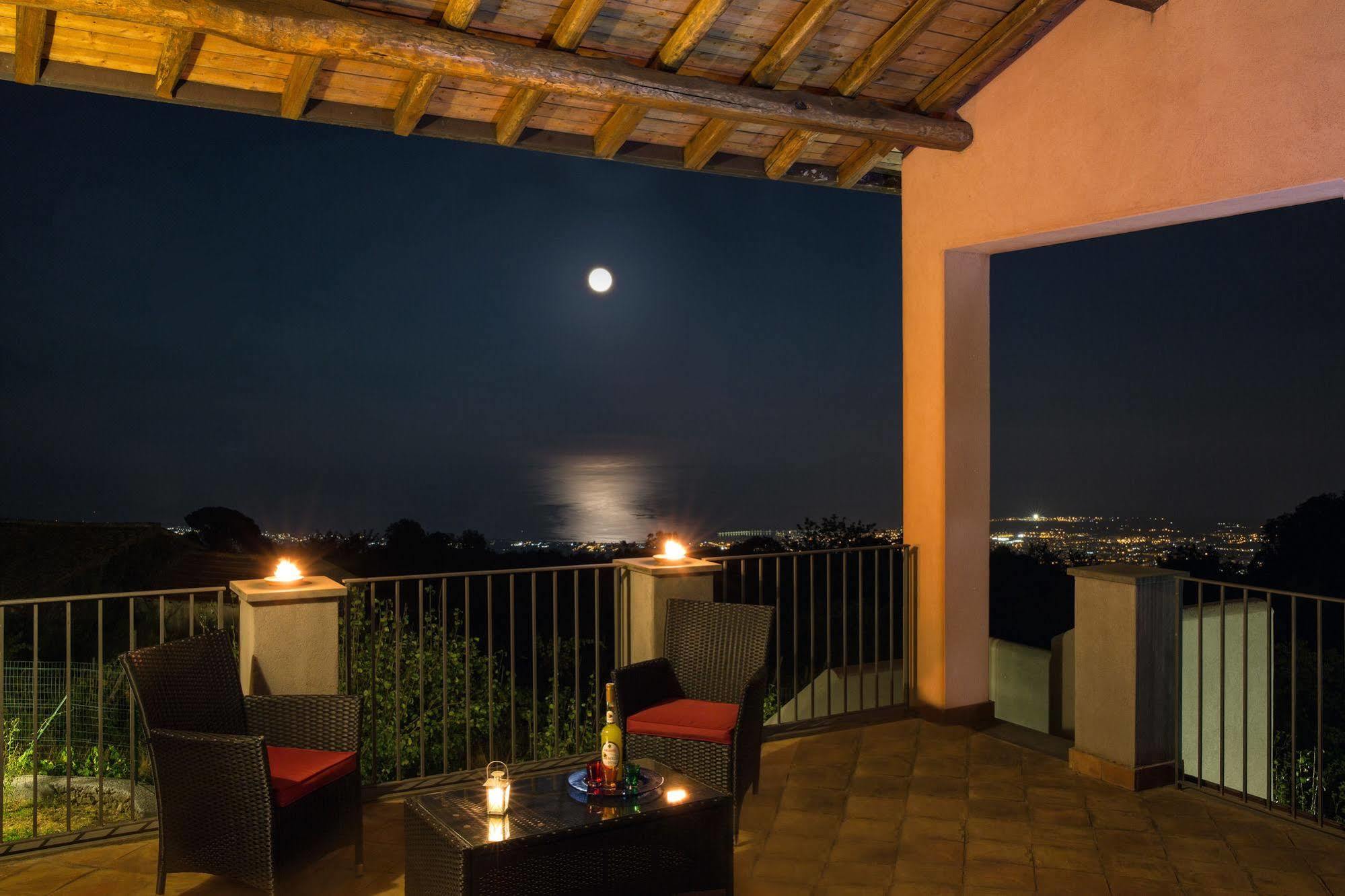 Nake Residenza Artistica Villa SantʼAlfio Exterior foto